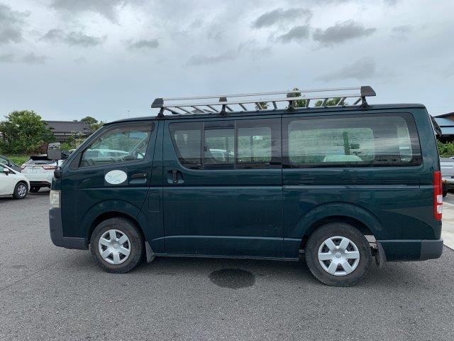 Toyota hiace hot sale van 2006