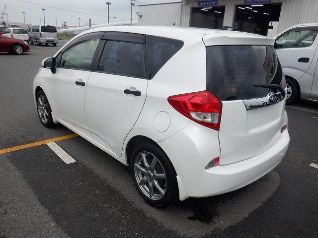 Subaru trezia 2013