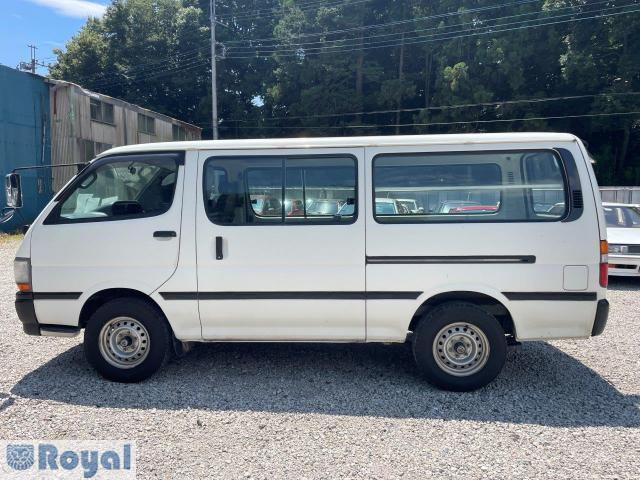 Toyota hiace hot sale van 2004