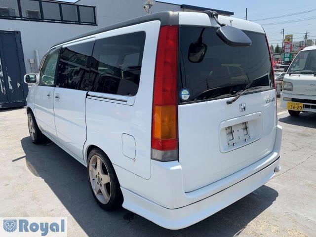 391385 Japan Used Honda Stepwagon 1998 Wagon | Royal Trading