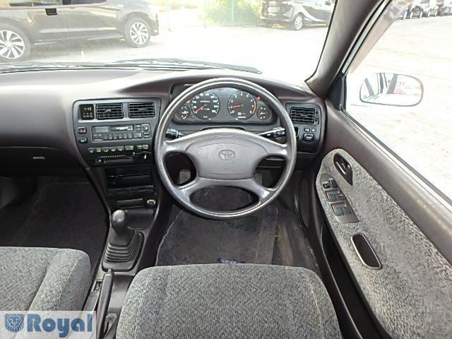 Toyota corolla 1995 deals interior